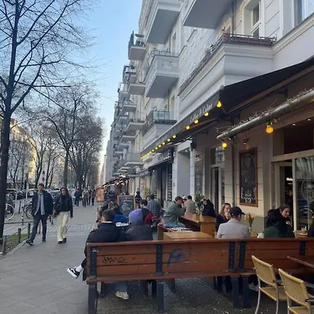 2 Mit Parkplatz Berlin
