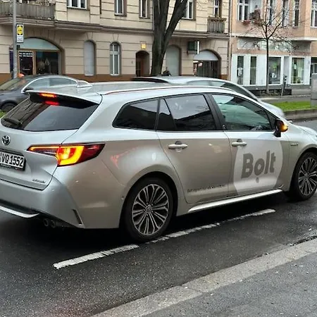 2 Mit Parkplatz Apartment Berlin
