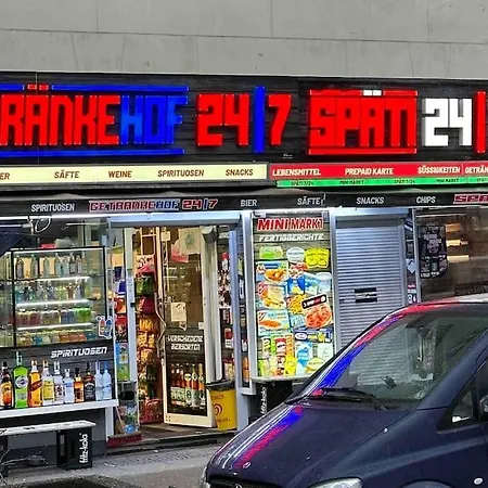 2 Mit Parkplatz * Berlin