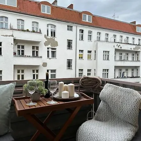 2 Mit Parkplatz Berlin