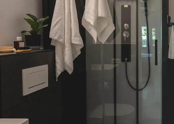 2 Mit Parkplatz Apartamento *