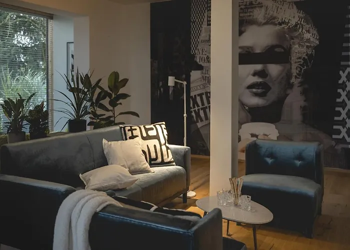 2 Mit Parkplatz Apartamento *